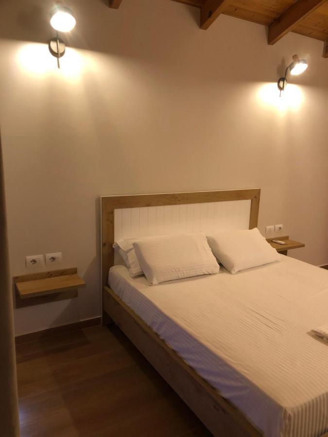 Amazing Familiar Apartments And Rooms Саранде Екстериор снимка