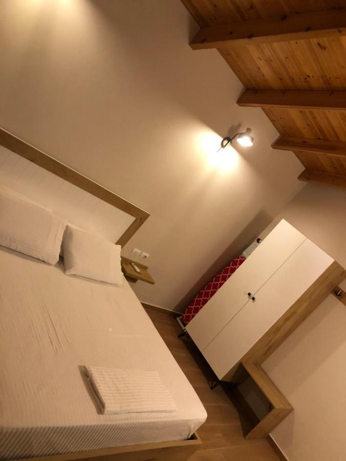 Amazing Familiar Apartments And Rooms Саранде Екстериор снимка