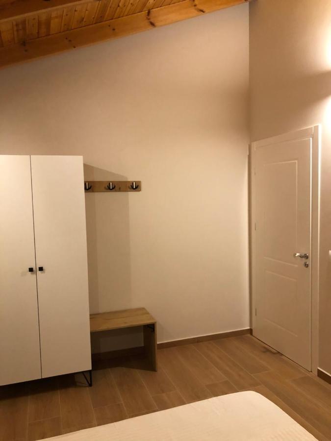 Amazing Familiar Apartments And Rooms Саранде Екстериор снимка