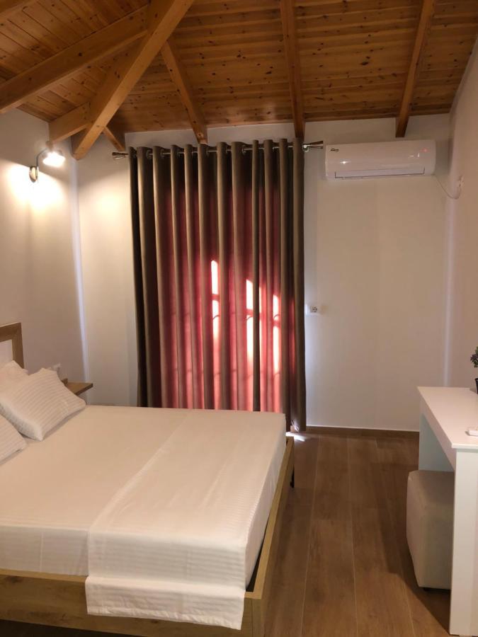Amazing Familiar Apartments And Rooms Саранде Екстериор снимка