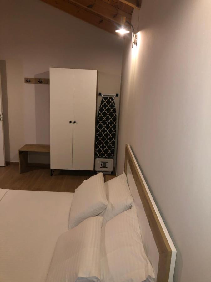 Amazing Familiar Apartments And Rooms Саранде Екстериор снимка