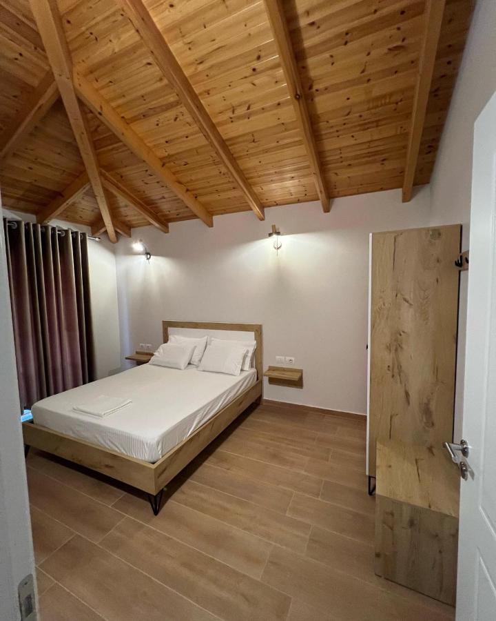 Amazing Familiar Apartments And Rooms Саранде Екстериор снимка