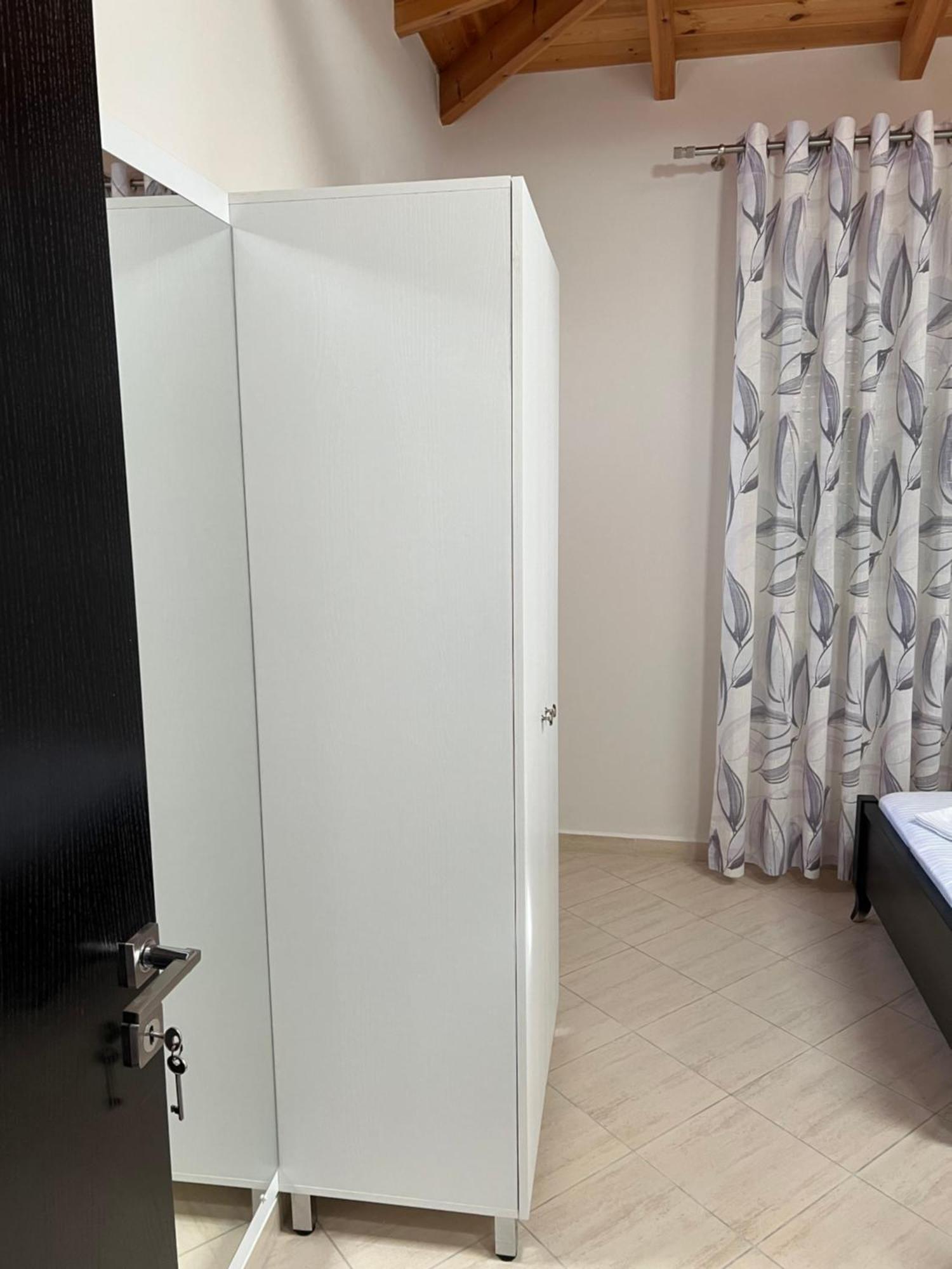 Amazing Familiar Apartments And Rooms Саранде Екстериор снимка